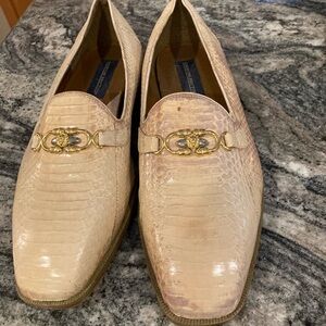 Men's Cream Loafers with Gold Accent